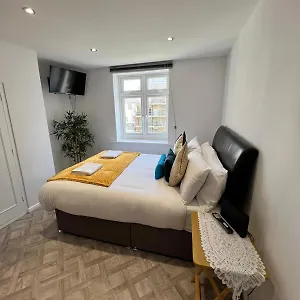  Apartment Cosy Seafront Luxury Studio Flat & Aa